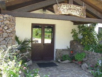 Entree - Agriturismo S'Ozzastru - Dorgali - Sardinië 